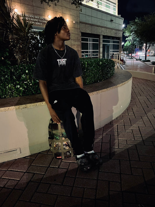 (trvst) Electric Shock Tee